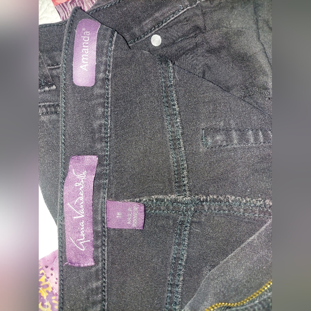 Gloria Vanderbilt Amanda jeans with rhinestone Bling